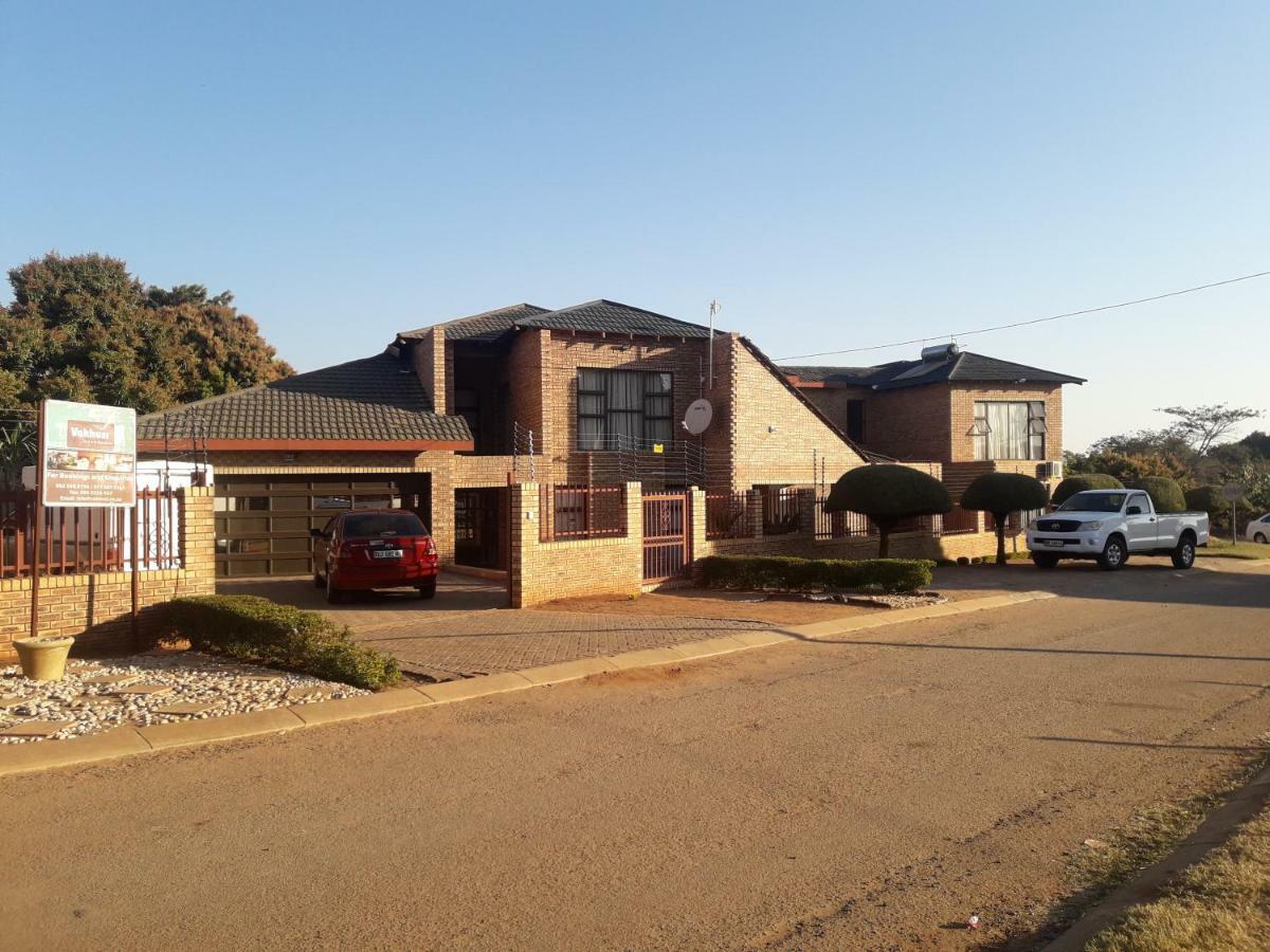 Vakhusi Guesthouse Malamulele Exterior photo